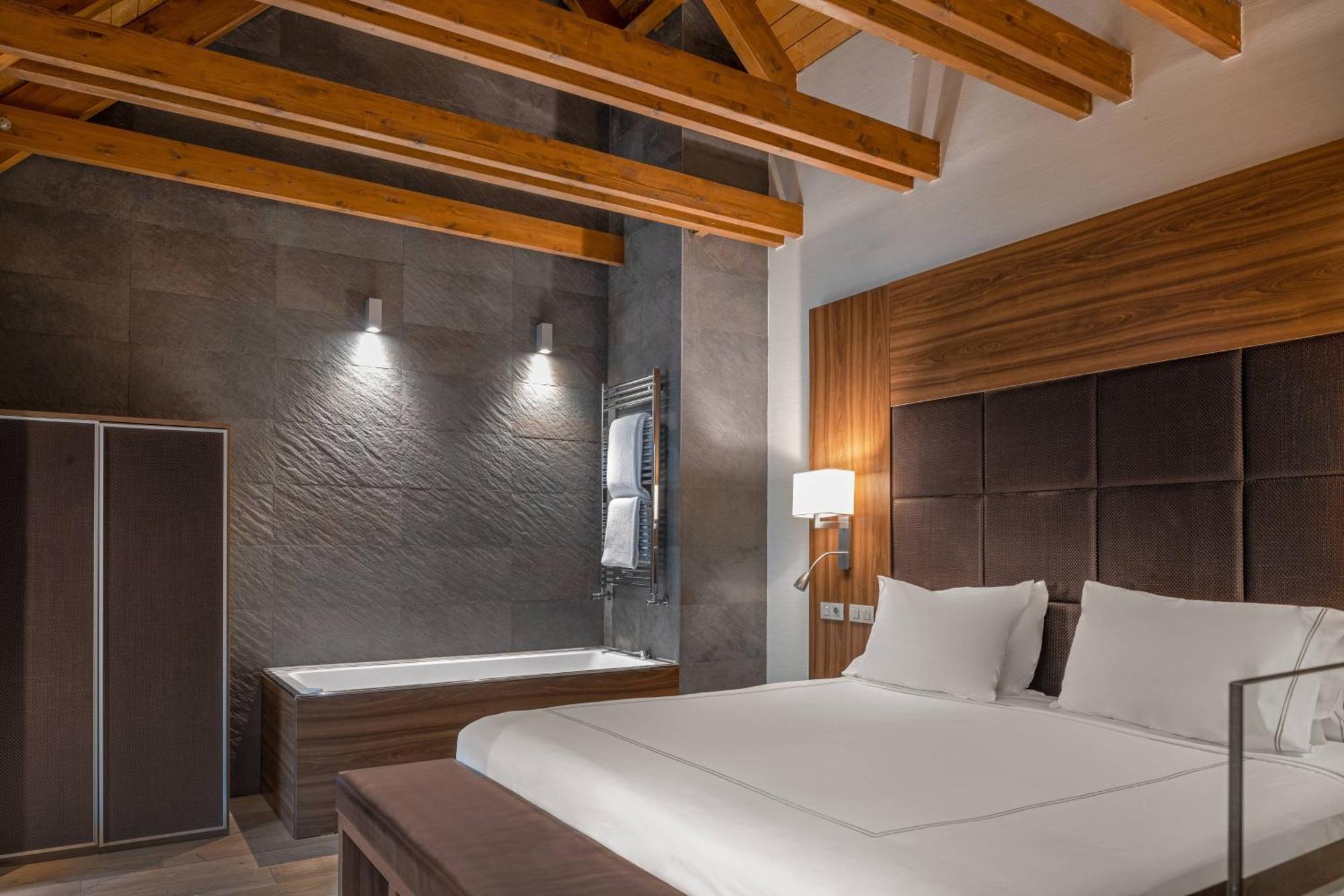 Hotel AC Baqueira Ski Resort, Autograph Collection Baqueira Beret Exterior foto